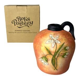 NEW Romance N Blooms Bobs Pottery CLAY JUG VASE Lily Flower Karen Hillard Boxed!